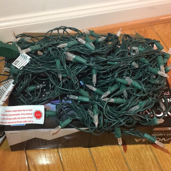 Christmas LED Net Lights - Picture 2 of 4